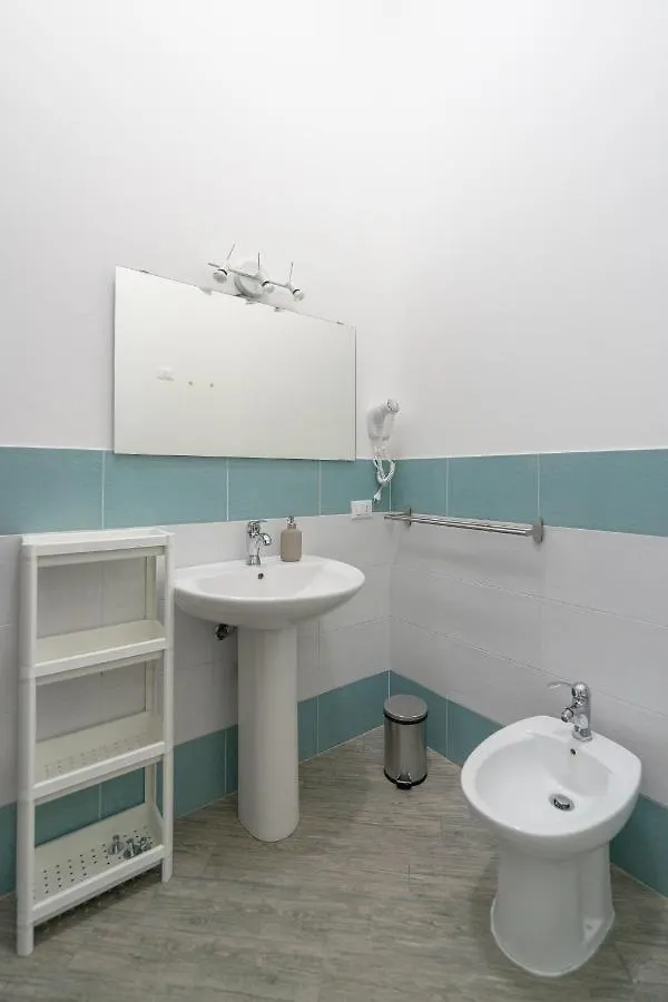 Casa de hóspedes Cortile Dei Giusti - Combo Guesthouse Palermo