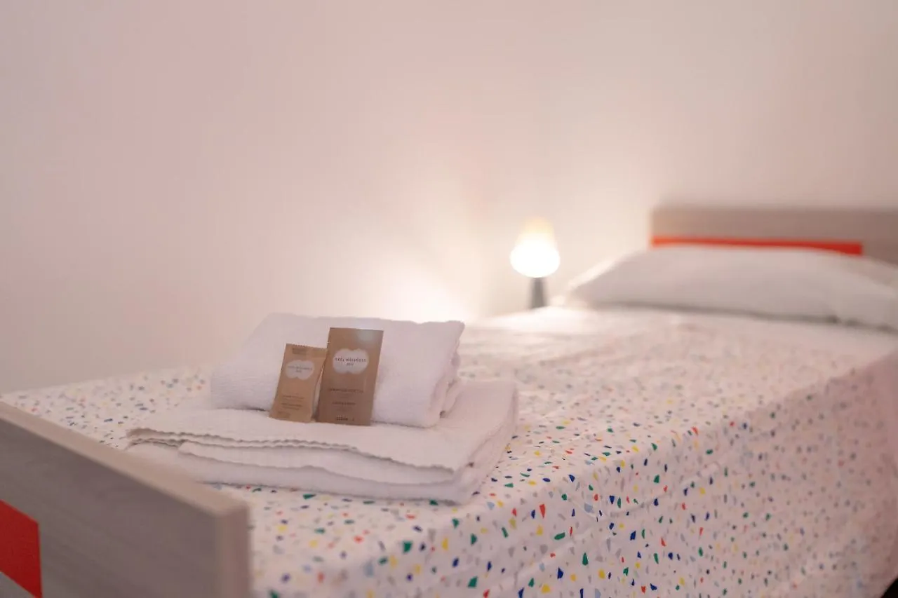 Cortile Dei Giusti - Combo Guesthouse Palermo 0*,