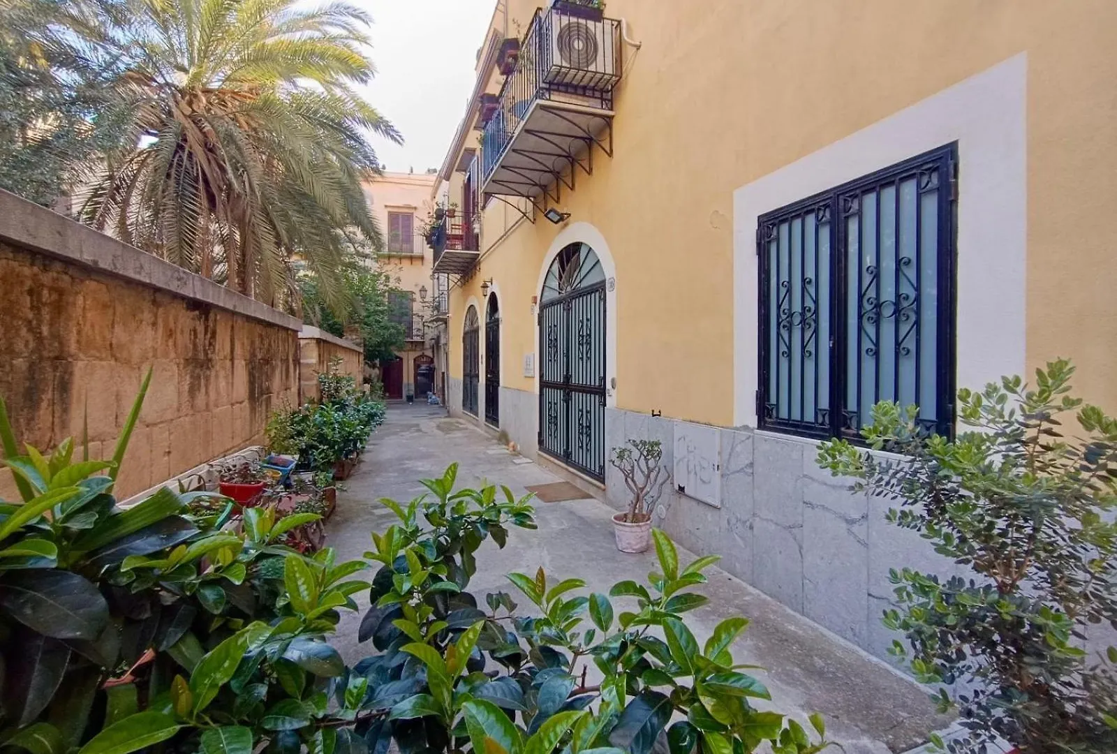 Guest house Cortile Dei Giusti - Combo Guesthouse Palermo